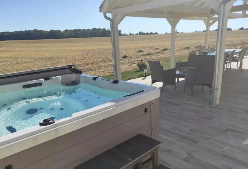 Aamiaismajoitus (B&B) Chambre D Hôtes Le Domaine Des Hirondelles