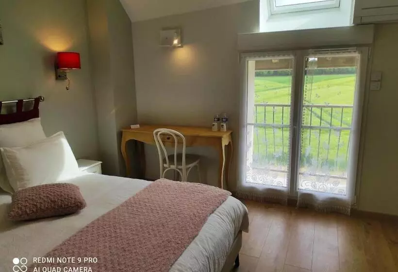 Aamiaismajoitus (B&B) Chambre D Hôtes Le Domaine Des Hirondelles