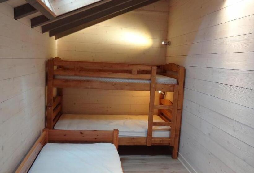 Bed and Breakfast La Marmotte De La Tour