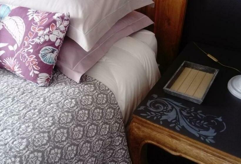 مبيت وإفطار Le Clos Des Treilles