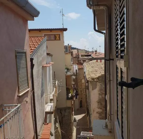 تختخواب و صبحانه Le Tre Torri