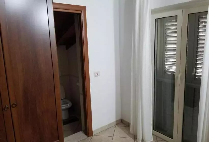 تختخواب و صبحانه Le Tre Torri