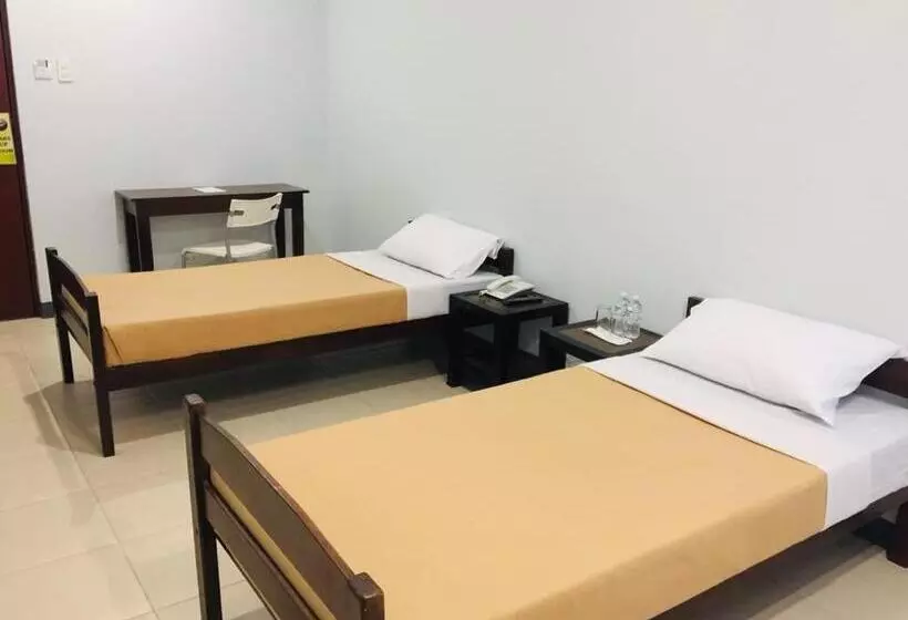 ベッドアンドブレックファースト Seasons Hotel Sablayan