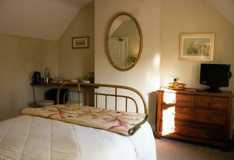 ベッドアンドブレックファースト The Old Post House