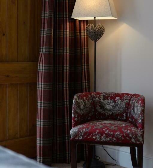 مبيت وإفطار The Red Lion, Barn Accommodation