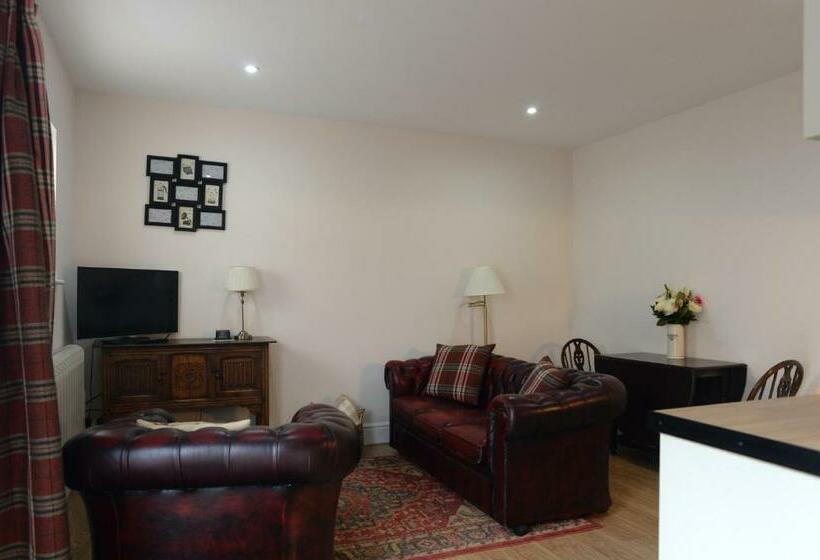 مبيت وإفطار The Red Lion, Barn Accommodation