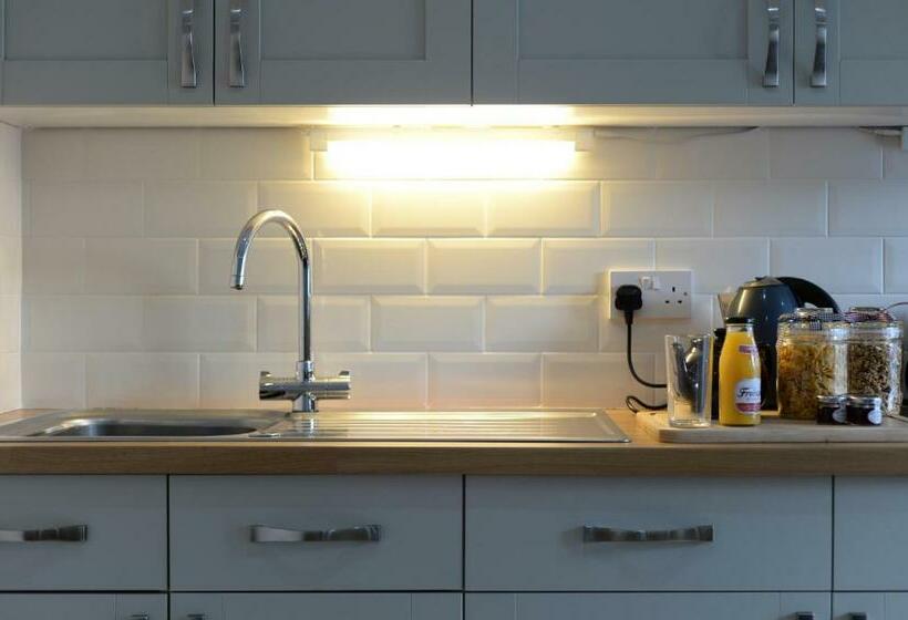 مبيت وإفطار The Red Lion, Barn Accommodation