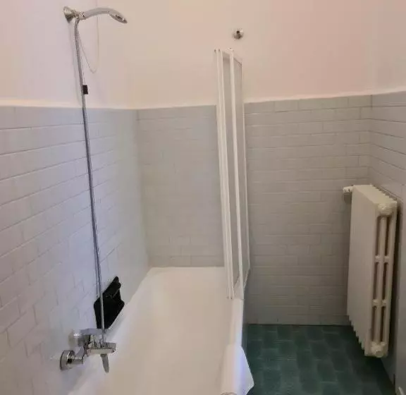 Aamiaismajoitus (B&B) Villa Terzaghi