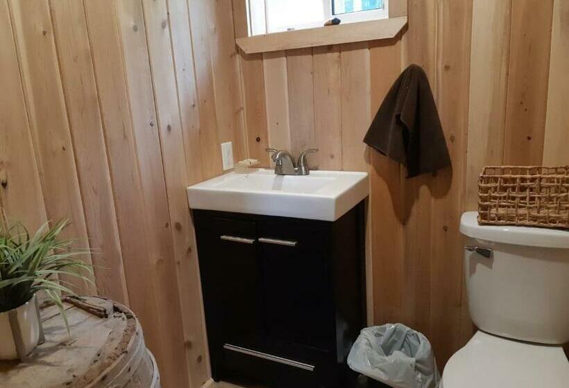 Big Axe Bed & Breakfast