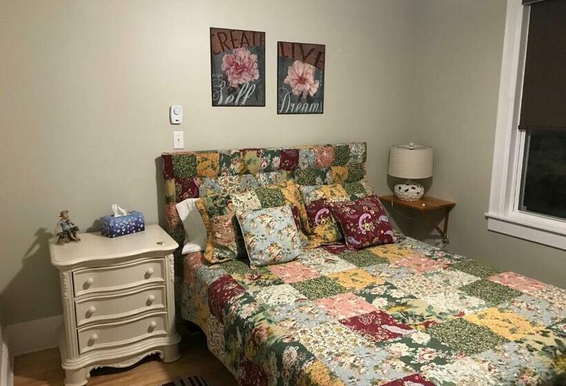 Big Axe Bed & Breakfast