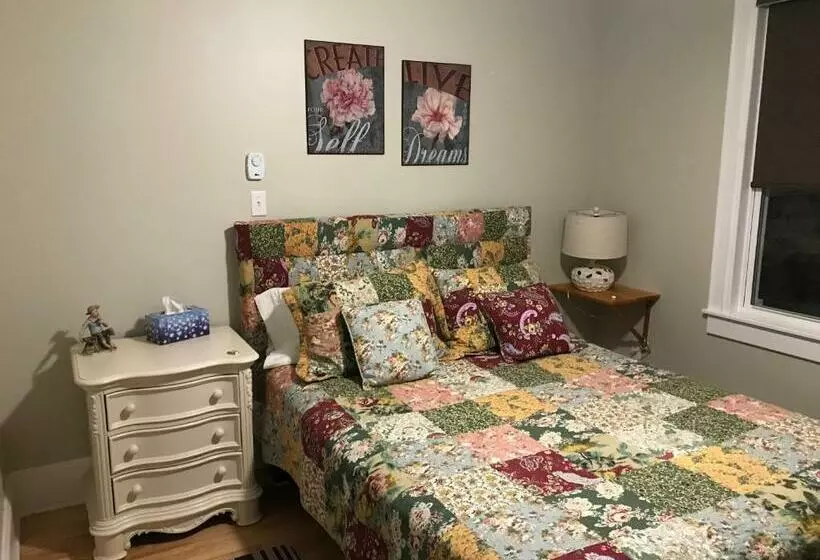 Big Axe Bed & Breakfast