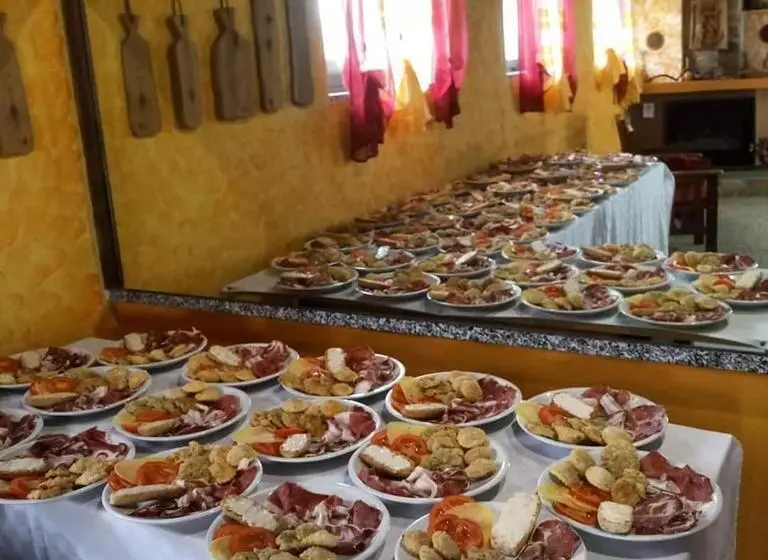 ホテル Agriturismo Usurtala