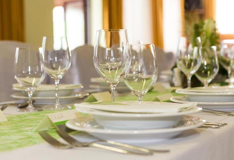 Отель Dorfgasthof Berlakovich