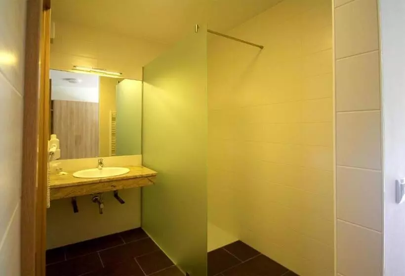 Hotelli Dorfgasthof Berlakovich