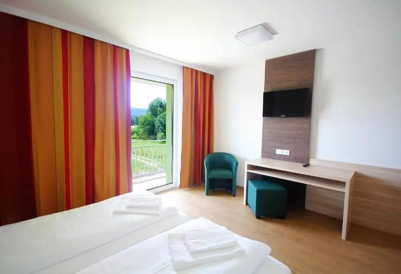 Hotelli Dorfgasthof Berlakovich