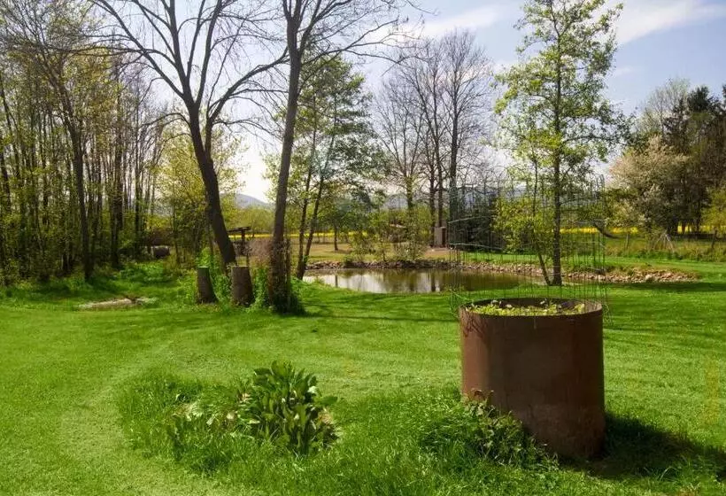 Hotelli Dorfgasthof Berlakovich