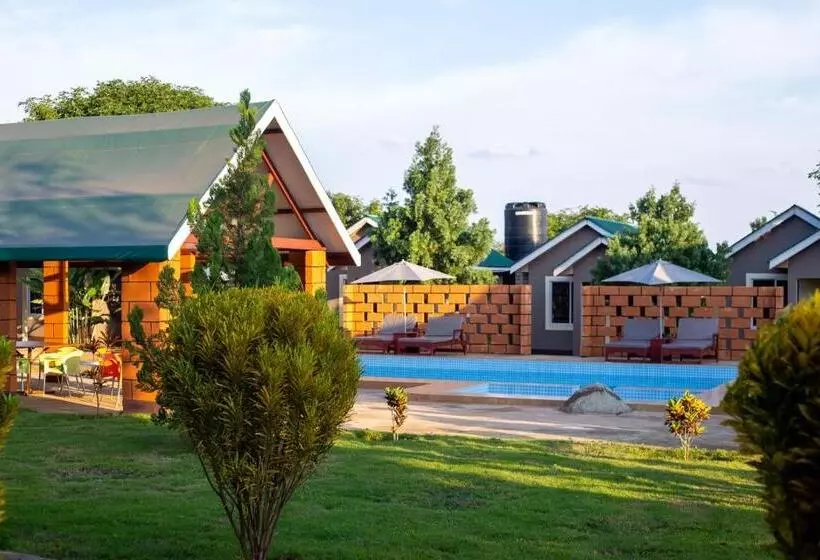 Hotelli Kilimanjaro Snow Peak