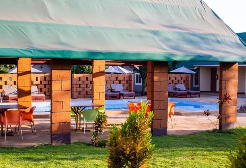 Hotelli Kilimanjaro Snow Peak