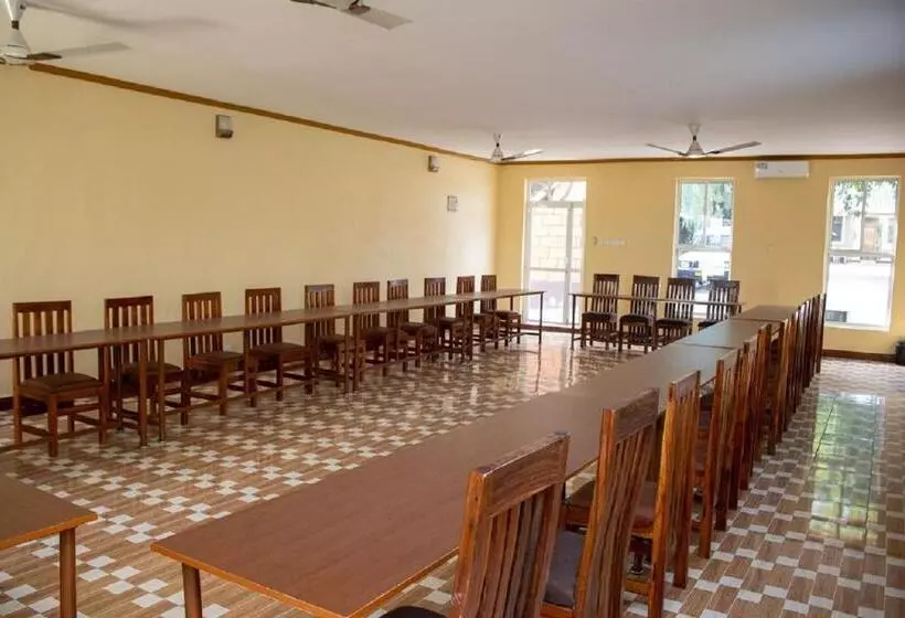 Hotelli Kilimanjaro Snow Peak