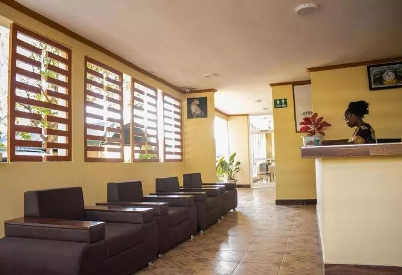 Hotelli Kilimanjaro Snow Peak