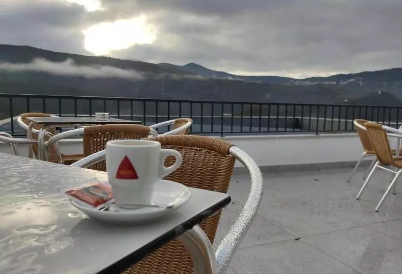 Hotelli Olhar Sobre O Alva   Turismo Rural E Sabores