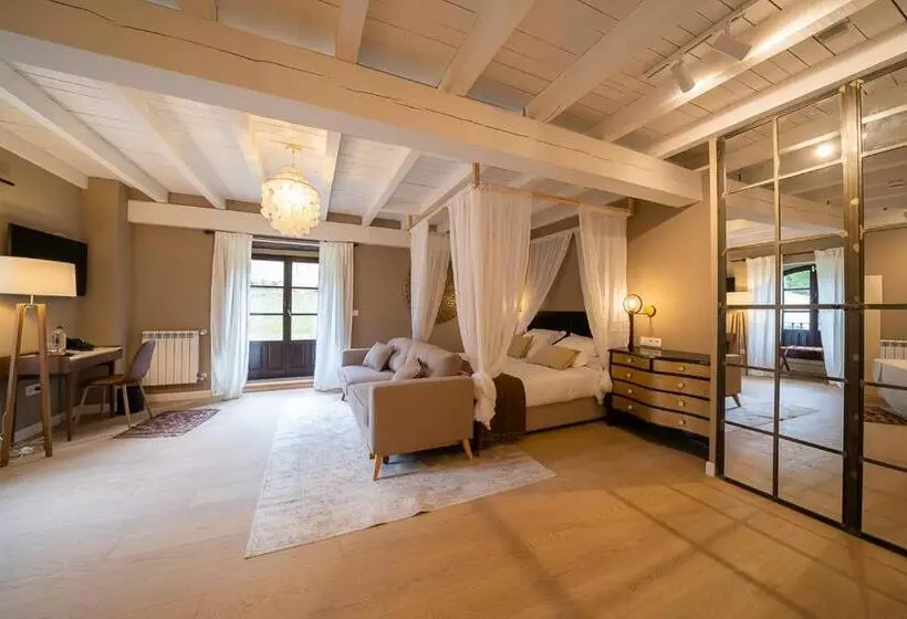 Hotelli Palacio De Luko