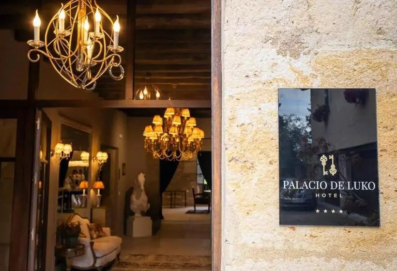 Hotelli Palacio De Luko