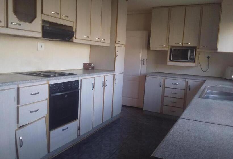 Kubo Bed And Breakfast