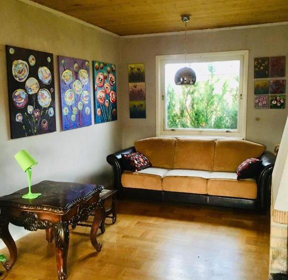 بنسيون Arthome Småland