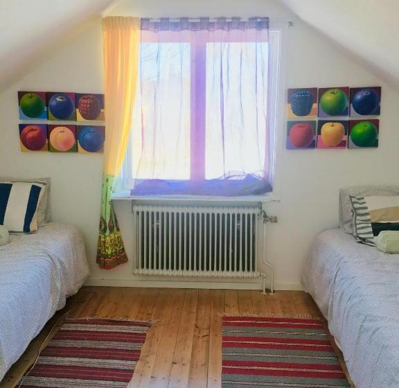 بنسيون Arthome Småland