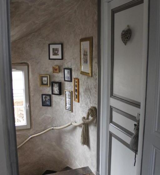 פנסיון Avenue Du Château