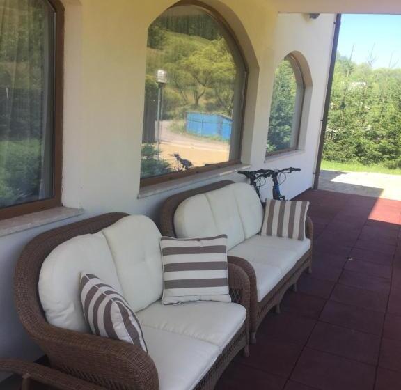 بنسيون Casa De Vacanta Saru Dornei