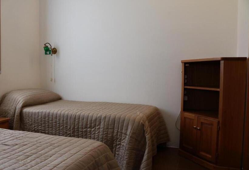 ペンション Casa Leonardo