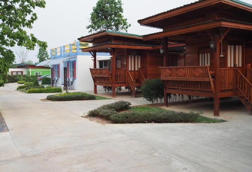 펜션 Chomduen Phu Kao Resort