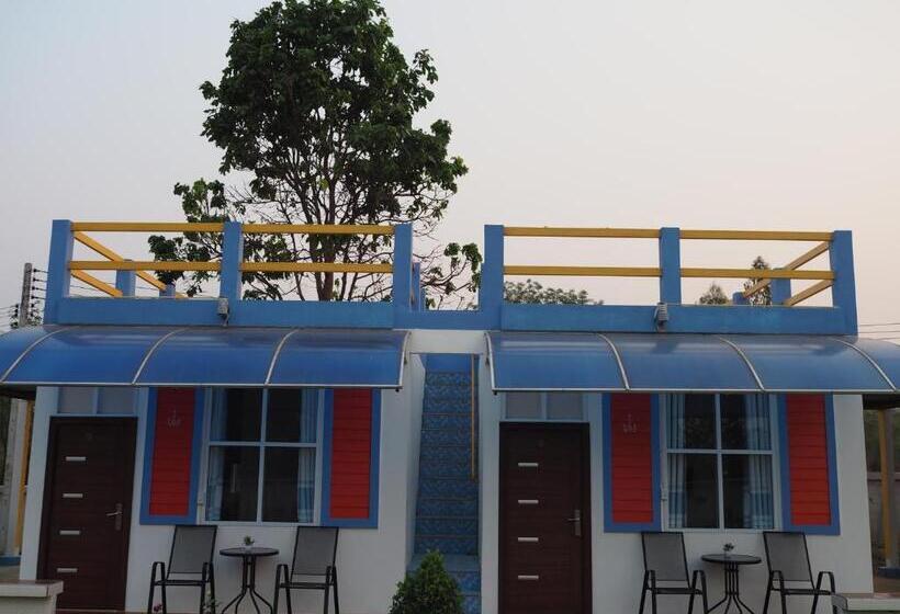 펜션 Chomduen Phu Kao Resort