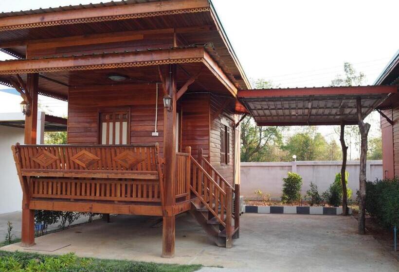 펜션 Chomduen Phu Kao Resort