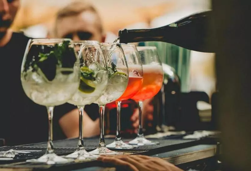 ペンション Conacul Secuiesc Székelykő Kúria