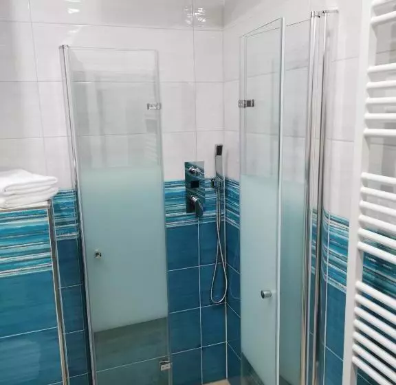 Majatalo Gästehaus Anglerklause