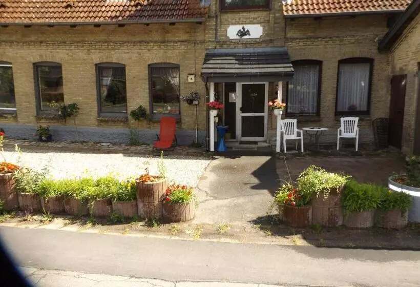 ペンション Gästehaus Hahnenkrug