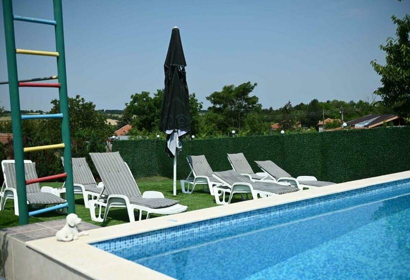 بنسيون Guest House Erida