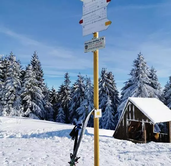 Majatalo Koliba Na Vršku