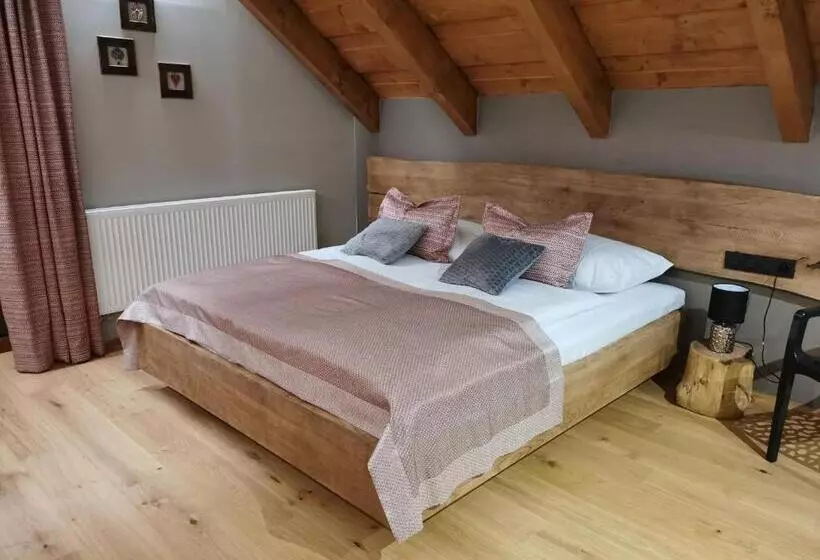 Majatalo Koliba Na Vršku