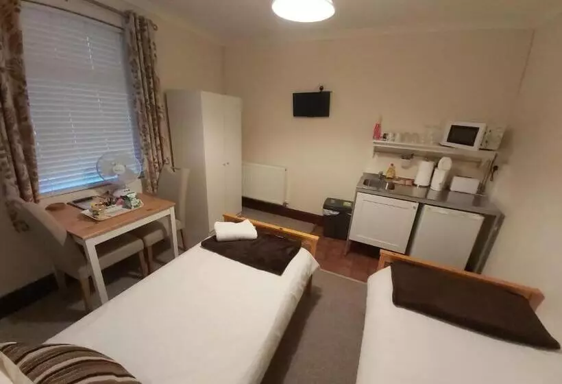 Pensió Sergeants Accommodation