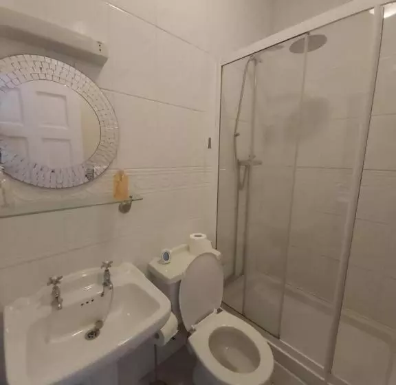 Pensió Sergeants Accommodation