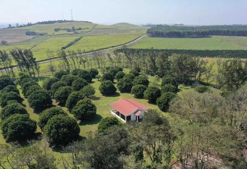 Majatalo The Sunbird Guesthouse