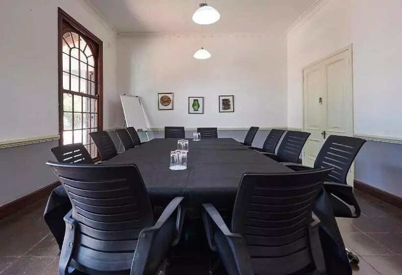 Majatalo The Sunbird Guesthouse