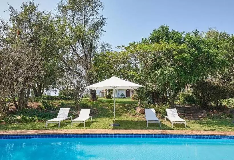 Majatalo The Sunbird Guesthouse