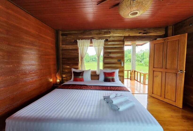 Lomakeskus Chill House Mae Sariang