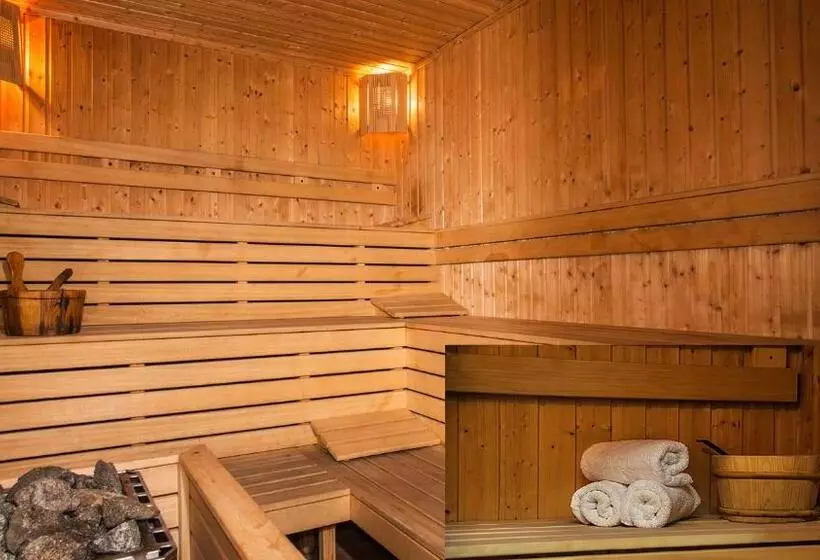 Studio By Mountain Lakes