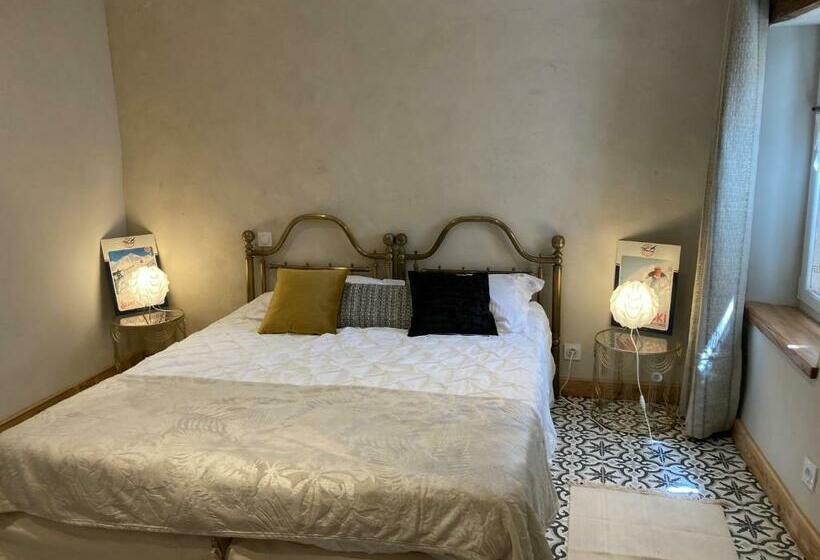 مبيت وإفطار Domaine De Combe Beluze